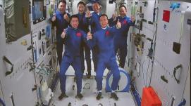 歷史一刻！中國空間站兩個航天員乘組首次實現(xiàn)“太空...